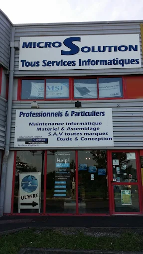Devanture de la boutique Micro Solution à Anglet